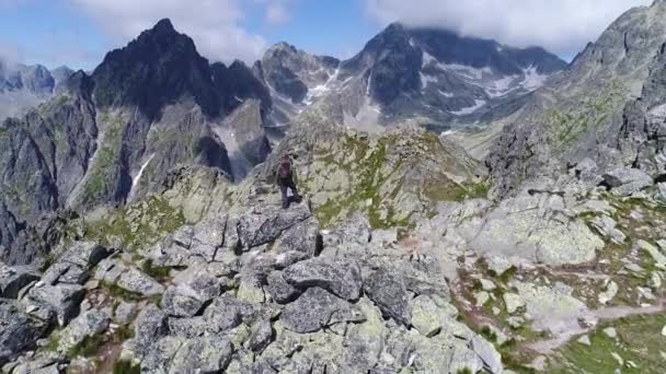Vol dans les montagnes de Tatras — Video