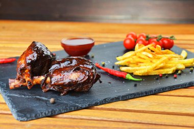 patates ve domuz eti