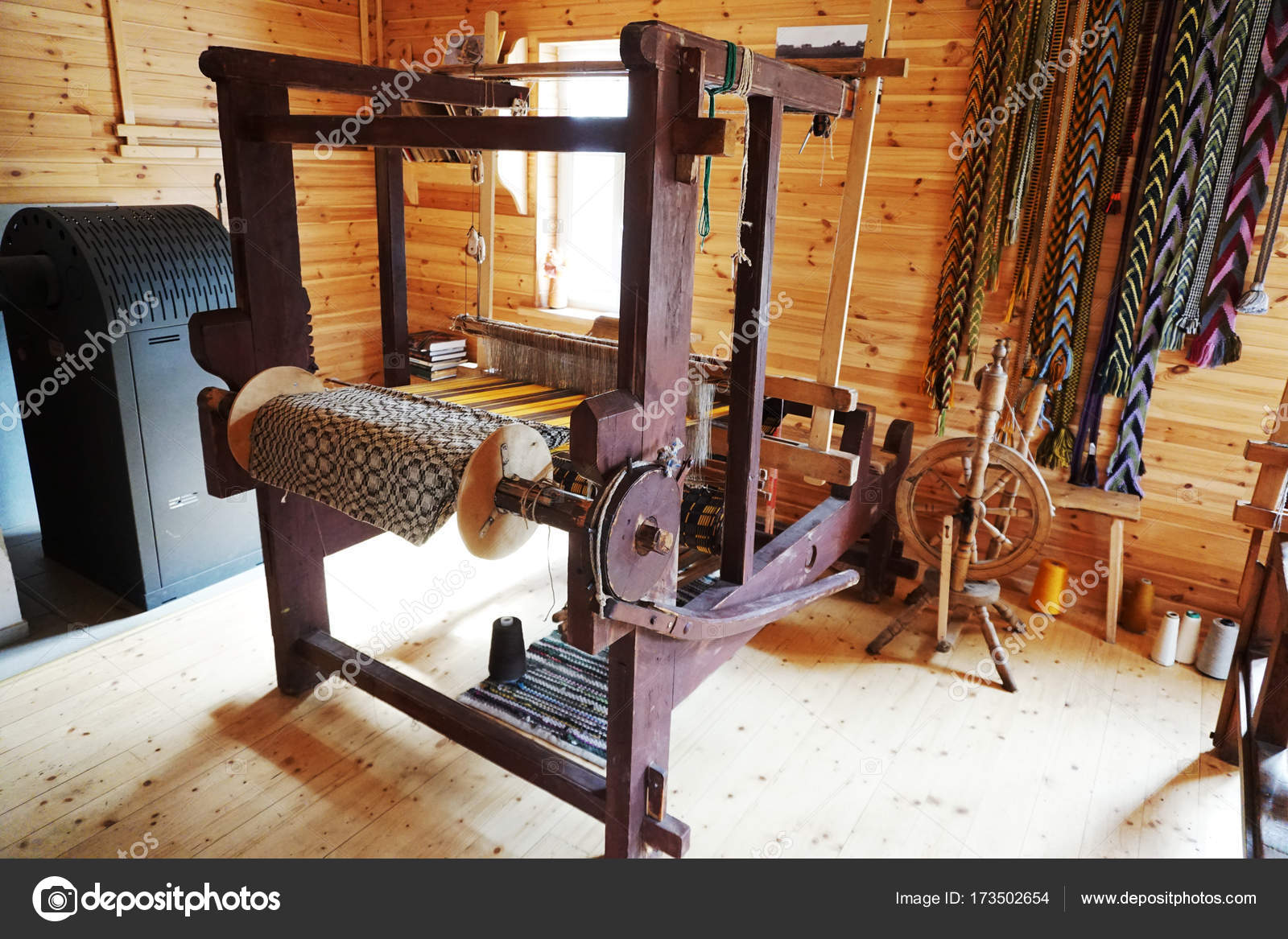 Traditional handweaving loom — Stock Photo © Taden1 173502654
