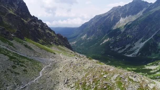 Dağlar manzara havadan görünümü — Stok video