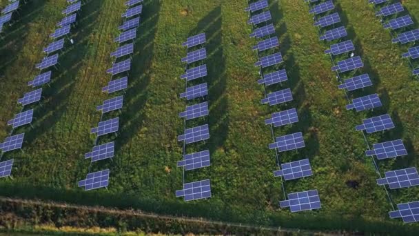 Vista aérea de la planta solar — Vídeos de Stock