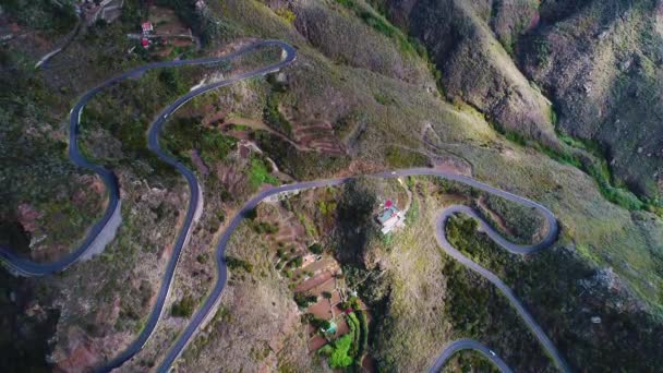 Remontage routier en montagne — Video