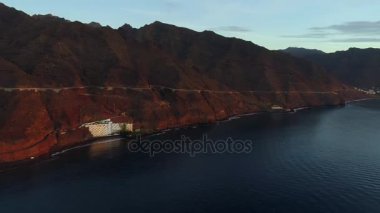 Uçuş üzerinde gündoğumu, deniz kıyısı