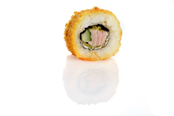 Köstliche Sushi Rollen Auf Weißem Hintergrund — Stockfoto