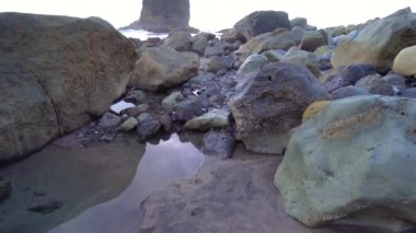 Benijo plaj ar üzerinde Tenerife yürüyüş