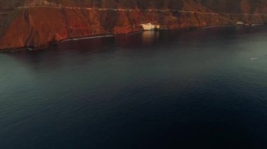 Uçuş üzerinde gündoğumu, deniz kıyısı