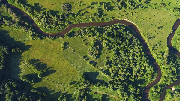 eğri Nehri ile yeşil alanının Üstten Görünüm