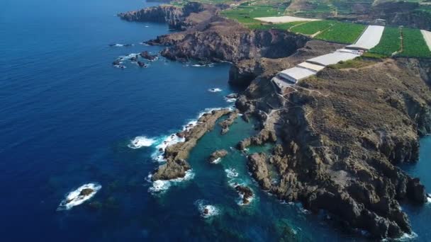 Vlucht over kust in Tenerife — Stockvideo