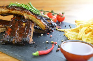 patates ve Domuz kaburga