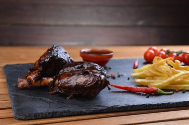 patates ve domuz eti