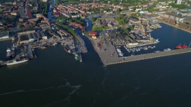 Şehir bağlantı noktası üzerinden uçuş