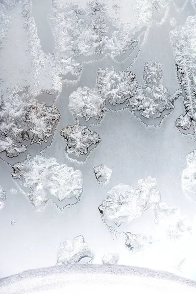 Επεξειργασμένο παγετός στο παγωμένο παράθυρο γυαλιού — Φωτογραφία Αρχείου