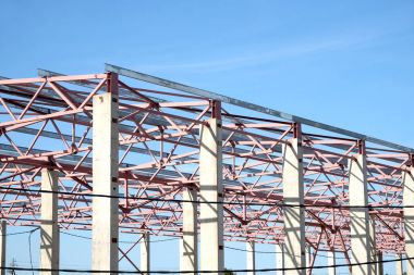 Kırsal açık endüstriyel bina inşaat güneşli yaz gün