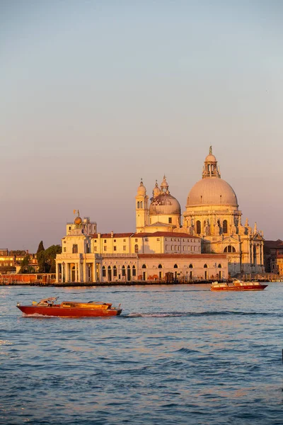 Kyrkan Santa Maria Della Salute Venedig Italien Skjuten Vid Soluppgången — Stockfoto