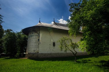 Kuzey Moldavya 'daki (Romanya) altı boyalı kiliseden biri olan Arbore kilisesi UNESCO anıtları olarak listelendi