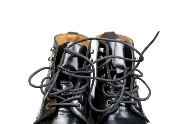 Zapatos negros con cordones. Parte superior. Aislado sobre fondo blanco . —  Fotos de Stock