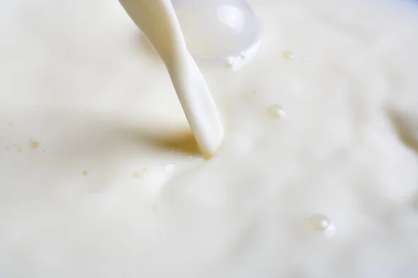 Süt Beyaz Sıvı — Stok fotoğraf