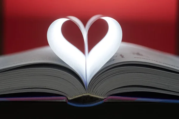 Heart Book Pages Shines Brown Background — Stock Photo, Image