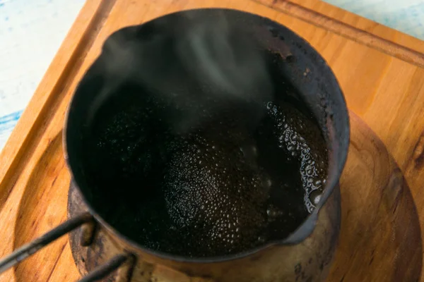 Свежеприготовленный Черный Кофе Турецком Языке — стоковое фото