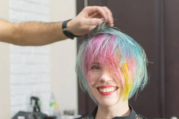 Woman Smiles Made Coloring Hair Different Colors Hairdressing Salon Change — Stock Photo, Image