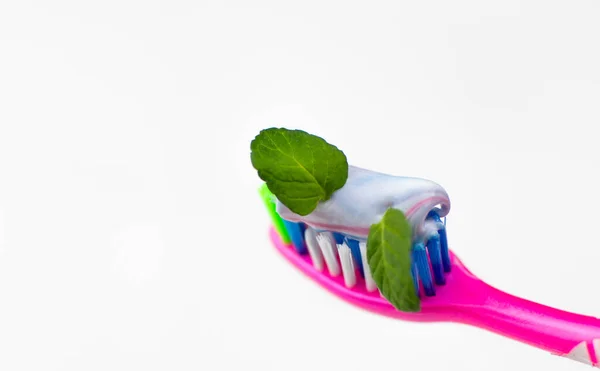 Toothbrush Toothpaste Mint White Background — Stock Photo, Image
