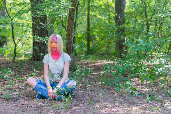 Sprookjesachtige Vrouw Boself Elf Het Bos — Stockfoto