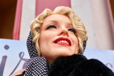 Viyana, Avusturya - 11 Mart 2020: Marilyn Monroe Viyana 'daki Balmumu Müzesi' nin girişinde.