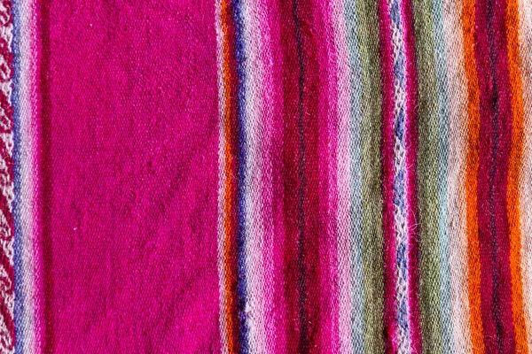 Têxtil andino em alpaca e lã de folha — Fotografia de Stock