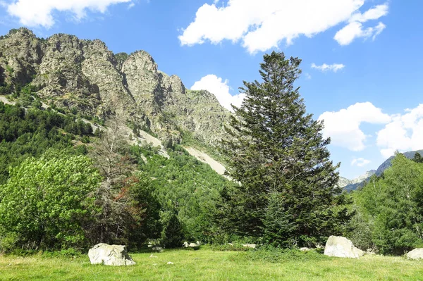 Aiguestortes Milli Parkı Katalan Pyrenees, İspanya — Stok fotoğraf