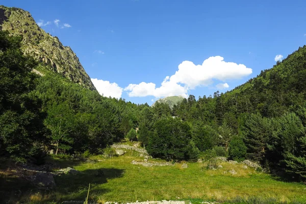 Národní Park Aiguestortes v Katalánské Pyreneje, Španělsko — Stock fotografie