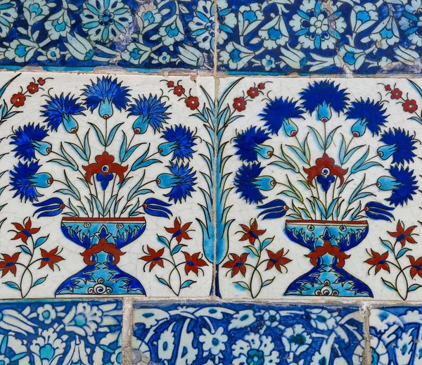 Ancient hand made Turkish - Ottoman tiles — Stock Photo, Image