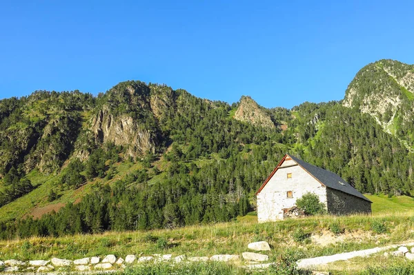 Panorama Aran vadinin, İspanya — Stok fotoğraf