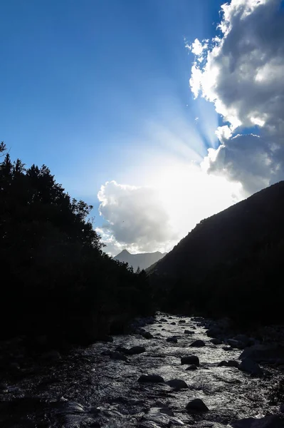 Sant Nicolau rzeki, kataloński Pireneje, Hiszpania — Zdjęcie stockowe