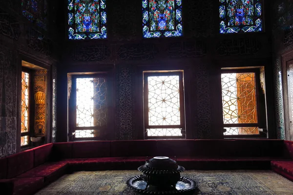 Mooie decoratie op het paleis Topkapi, Istanbul, Turkije. — Stockfoto