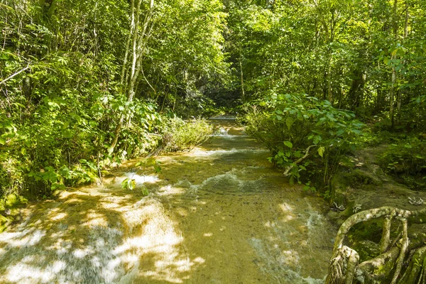 El Nicho waterval, in Scambray bergen. Cuba — Stockfoto