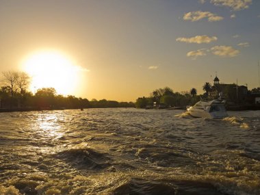 El Rio de la Plata. El Tigre Delta. Argentina