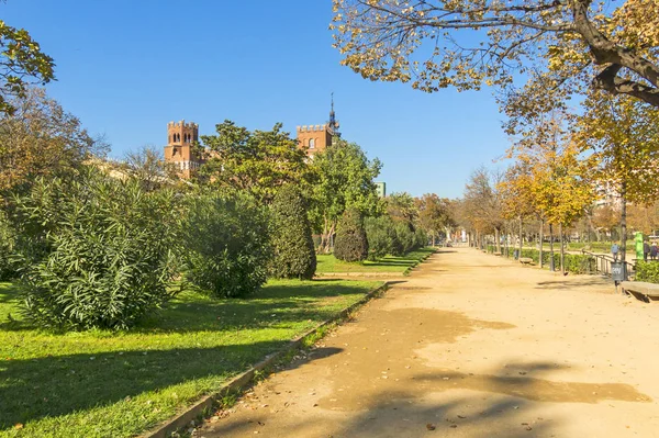Огляд Цитаделі парк і палац ботанічний. Барселона, Іспанія. — стокове фото