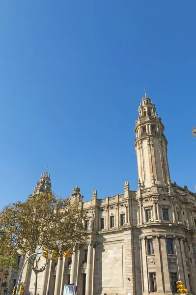 Το περίφημο κεντρικό ταχυδρομείο κτίριο στην πόλη της Βαρκελώνης — Φωτογραφία Αρχείου