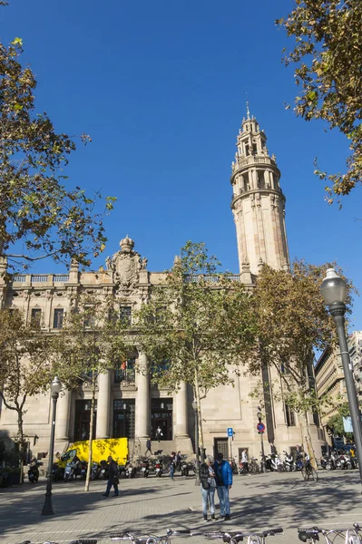 Il famoso edificio centrale delle Poste nella città di Barcellona — Foto Stock