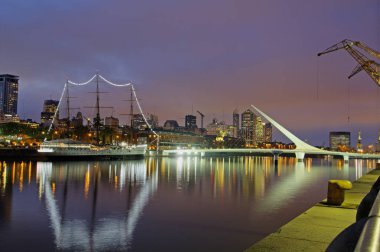 Buenos Aires alacakaranlıkta. Puerto Madero neighborghood veya disctrict ben
