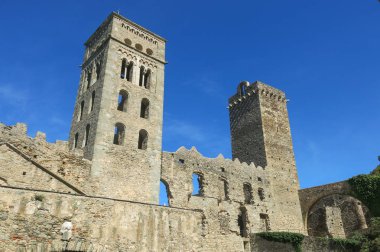 Romanesk abbey Sant Pere de Rodes, Belediye 