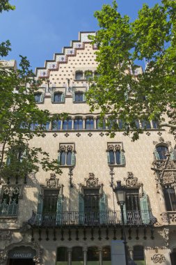 Casa Ametller, Josep Puig tarafından tasarlanmış bir modernist bina 