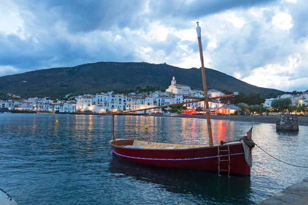 Cadaques solnedgång. Romantiken i Medelhavet. Villan — Stockfoto