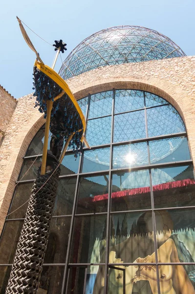 Die Schiffskutsche oder die Gala-Barke im Dali-Museum, in — Stockfoto