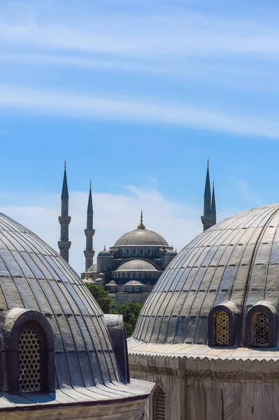 A Mesquita Azul e a Catedral de Santa Sofia, Istambul, Turquia . — Fotografia de Stock