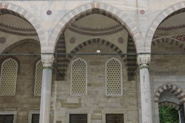 Istanbul, Türkiye'de Sultanahmet Camii avluda detay. 