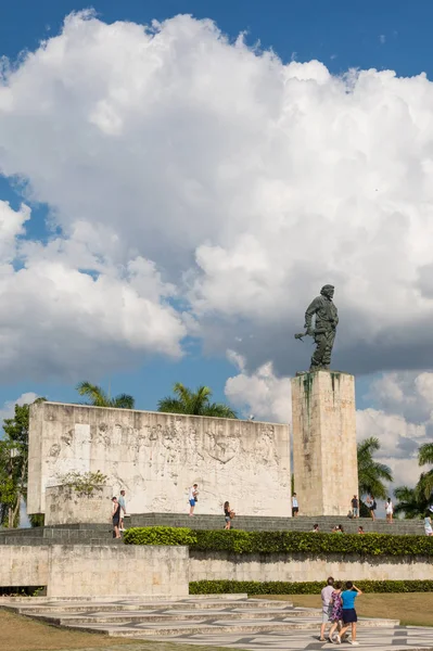 Spiżowa statua Ernesto Che Guevara Memorial i Mausole — Zdjęcie stockowe