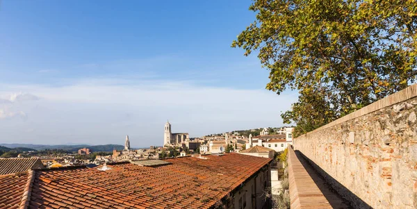 A középkori negyed Gerona. Costa Brava, Katalónia, Spanyolország. — Stock Fotó