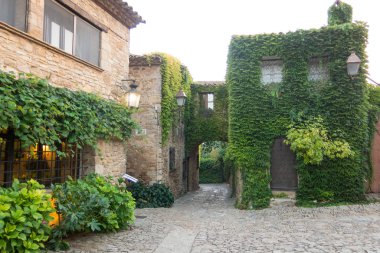 Ortaçağ Köyü Peratallada Costa Brava kalbinde.