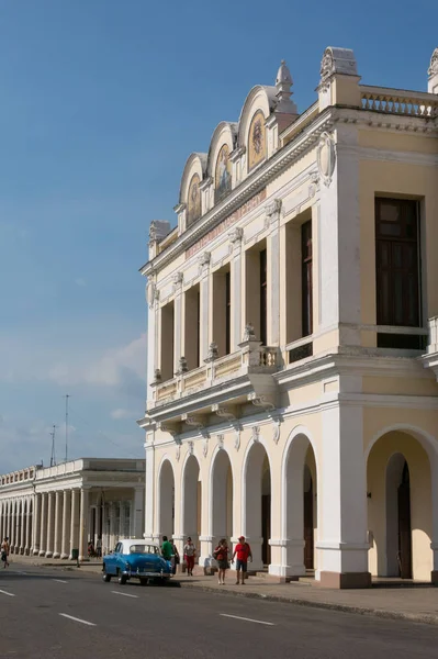 Casa de arquitectura de belleza en cienfuegos. Cuba — Foto de Stock